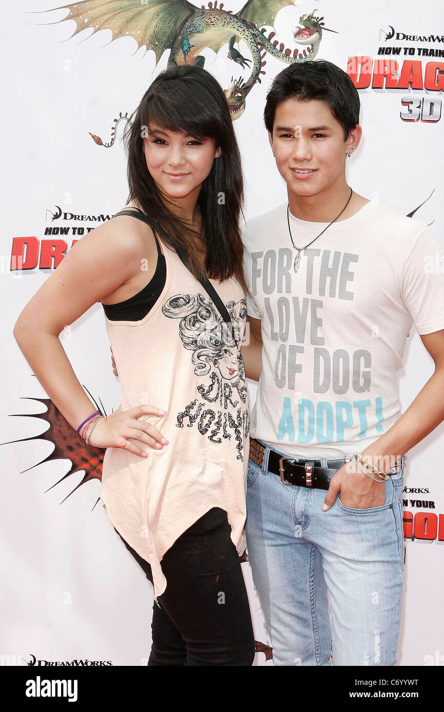 Booboo Stewart and sister Fivel Stewart Los Angeles Premiere of 'How To Train Your Dragon' held at the Gibson Amphitheatre Stock Photo