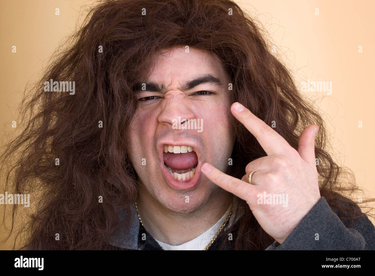 Head banging hires stock photography and images Alamy