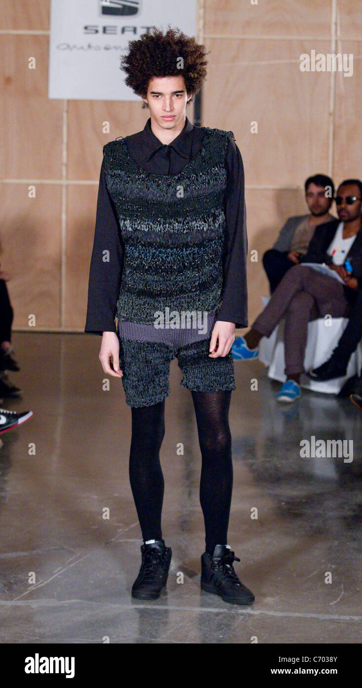 Model Lisbon Fashion Week CheckPoint Winter 2011 - Vitor - Catwalk held ...