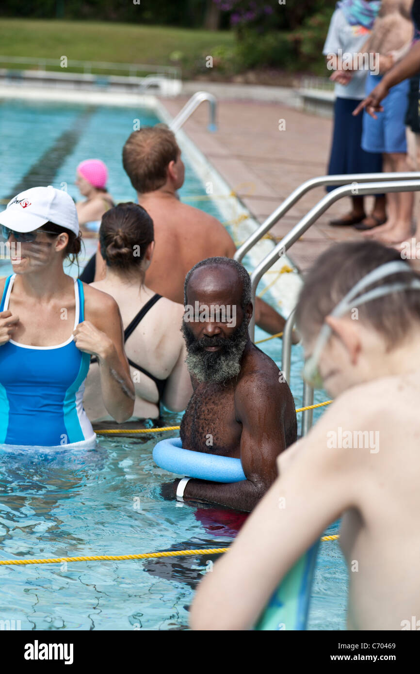 Head Injury Pool Acquired brain injury patients with disabilities participate in an ...