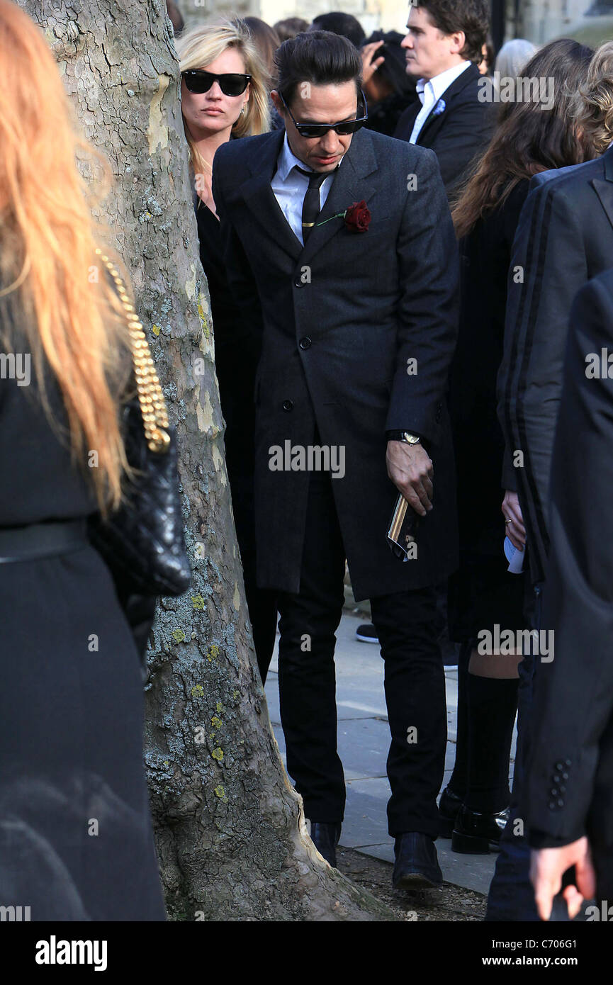 Kate Moss leaving Jesse Hanbury's funeral held at St.Johns church with Jamie Hince London, England - 15.03.10 Stock Photo