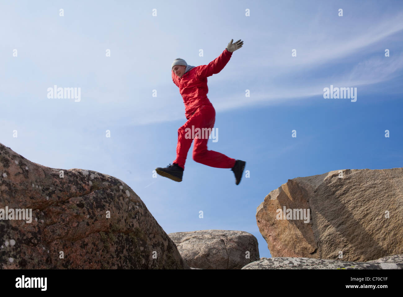 One man jumping between hi-res stock photography and images - Alamy One man jumping between hi-res stock photography and images - Alamy