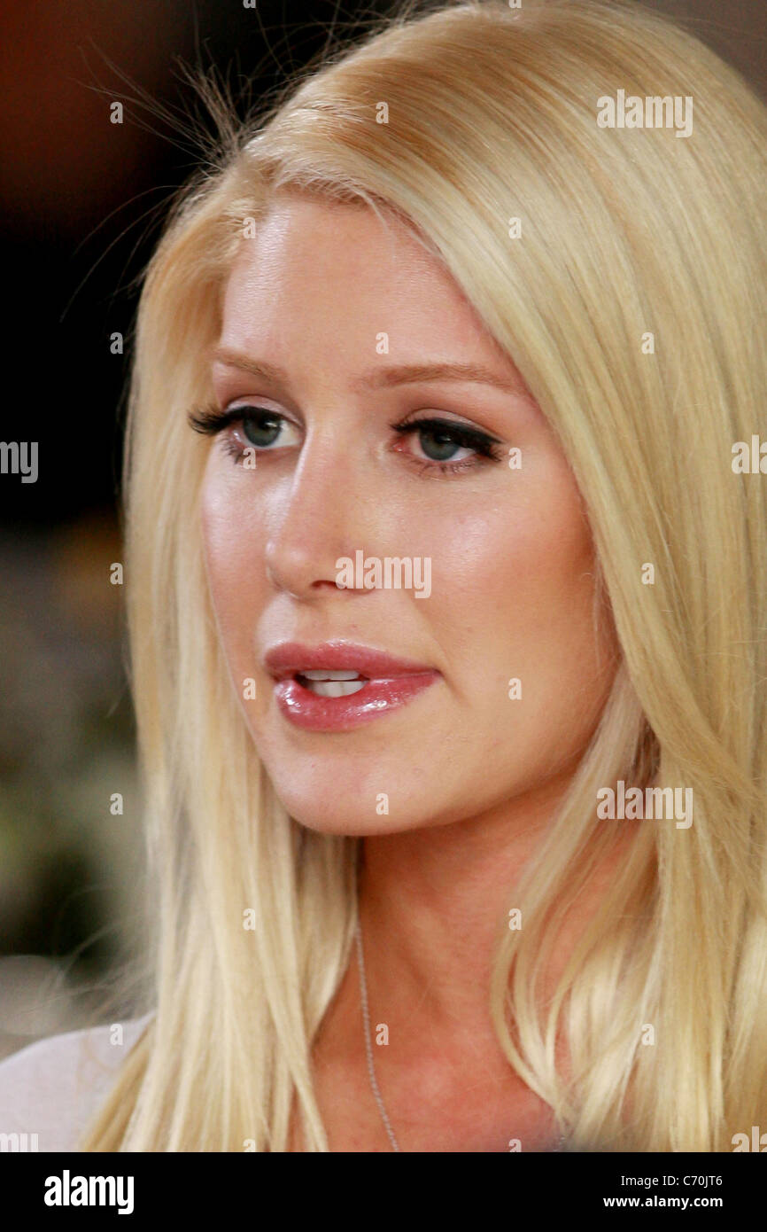 Heidi Montag MTV Reality TV Show The Hills Filming On Location At 