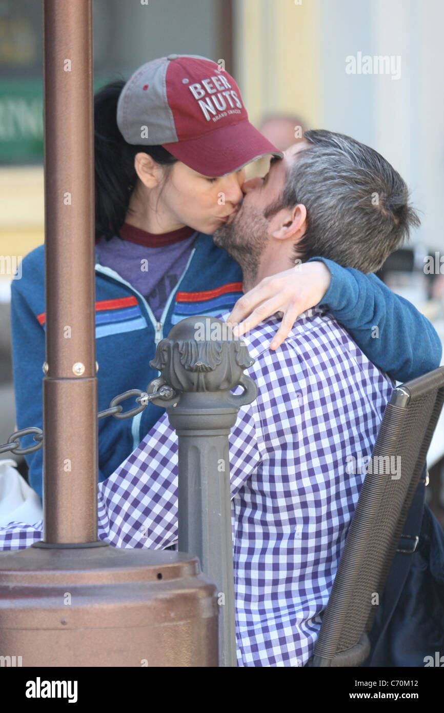 Sarah Silverman and her new boyfriend kiss while having lunch at The Grove  in Hollywood. Los Angeles, California - 06.04.10 Stock Photo - Alamy