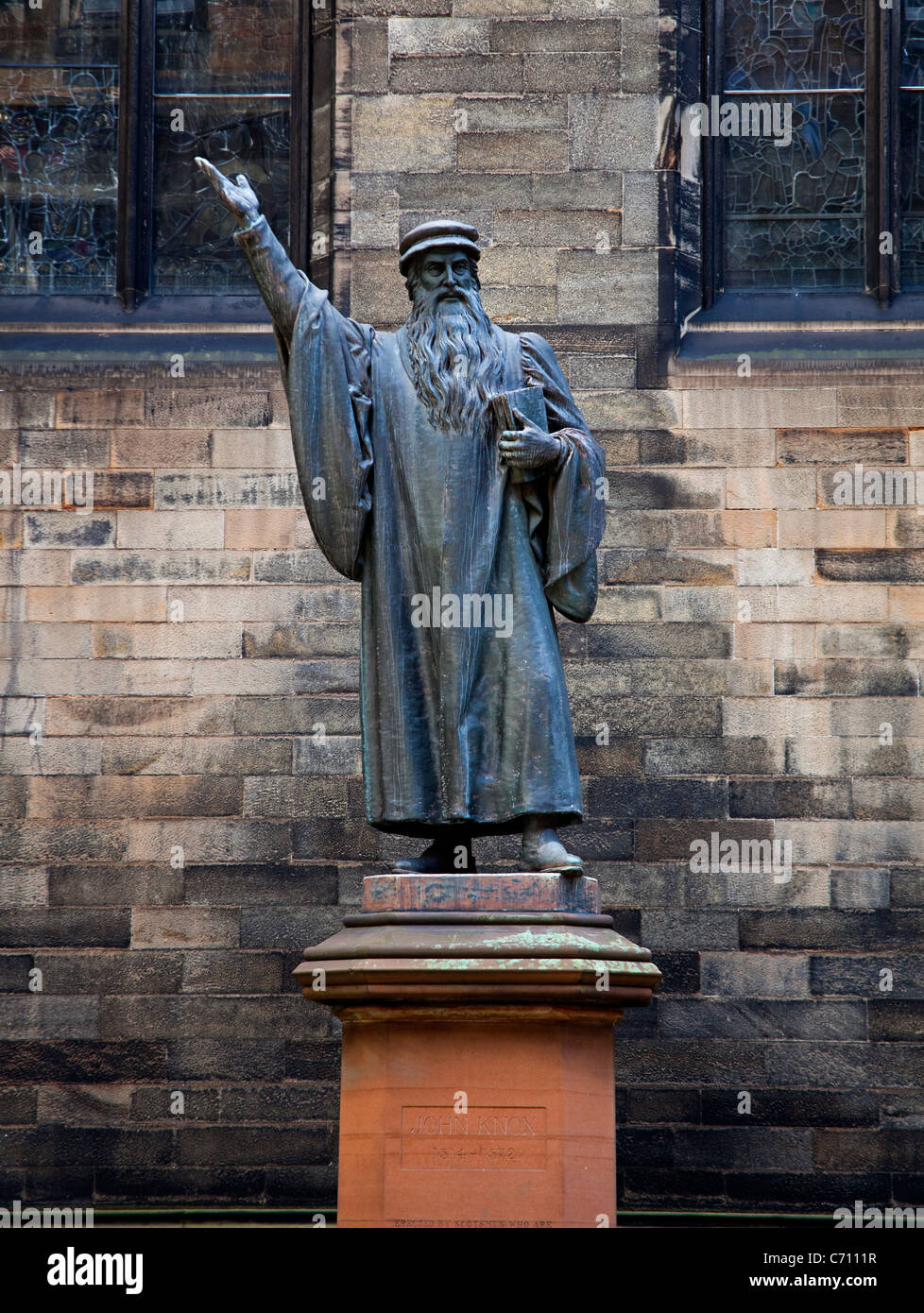 Statue of john knox edinburgh hi-res stock photography and images - Alamy