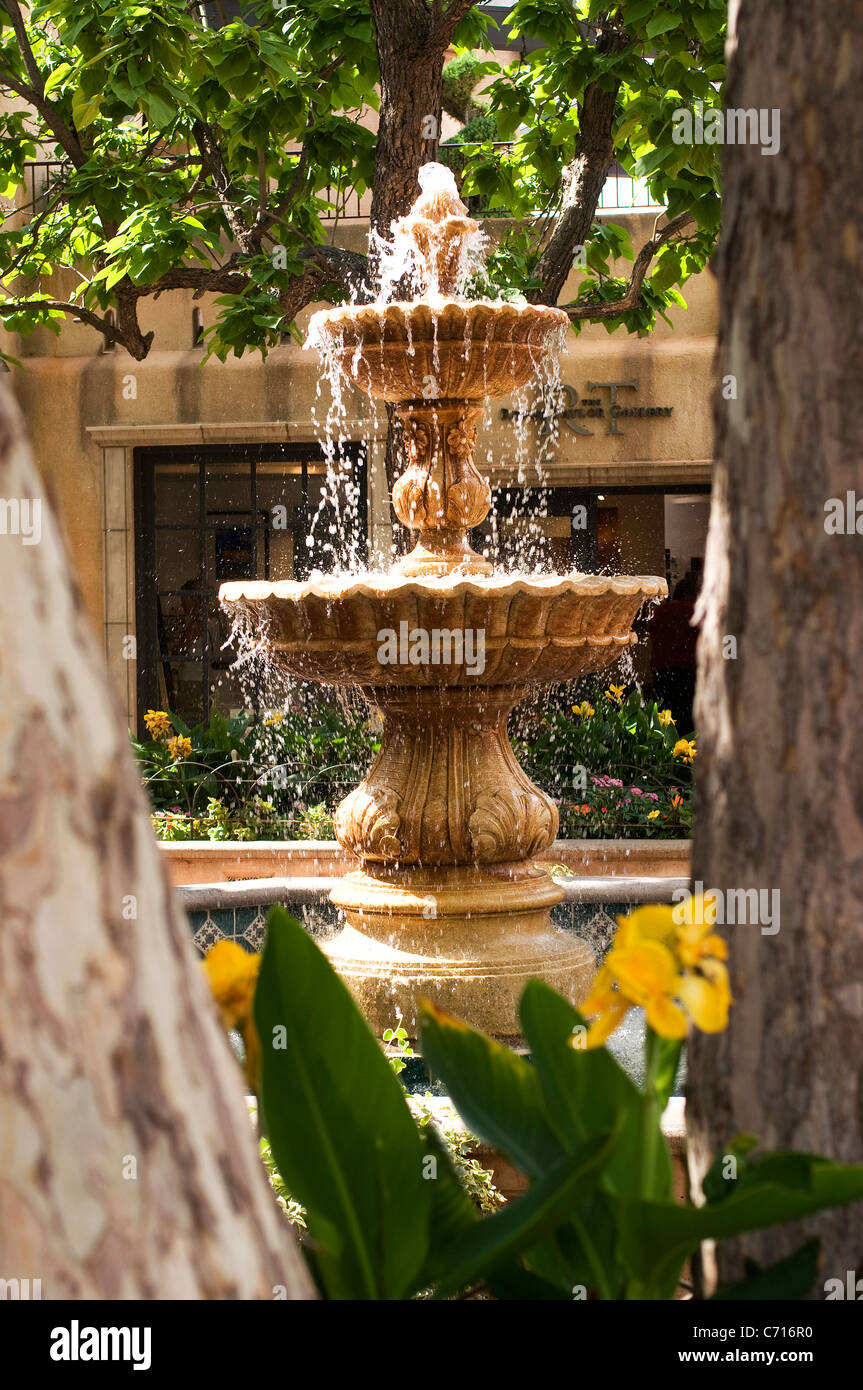Spanish Fountain Court Yard Best Decorations