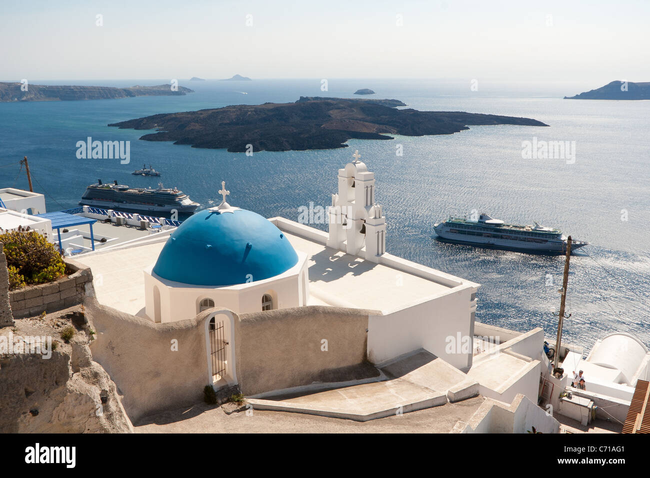 Cruise ships in Caldera below Firostofani, Santorini, Greece Stock Photo