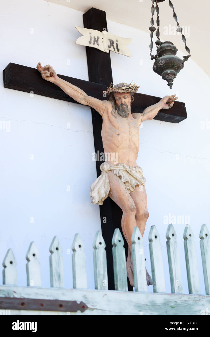Christ statue cross wooden hi-res stock photography and images - Alamy