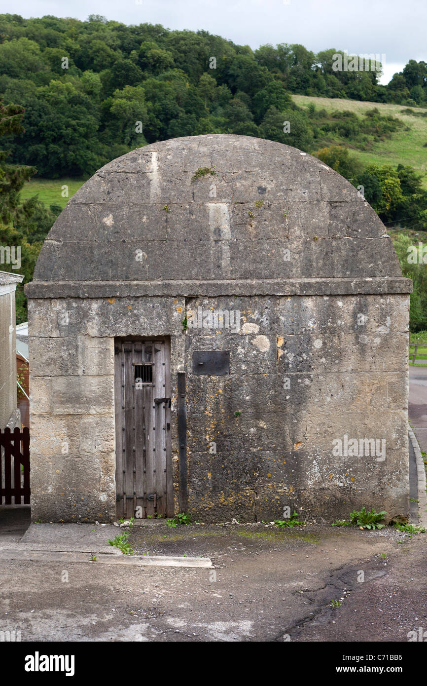 The Old Village Lock Up or Gaol Monkton Combe Stock Photo Alamy