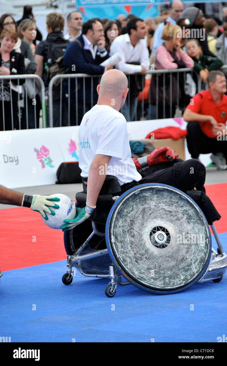 Paralympic wheelchair athletes hires stock photography and images Alamy