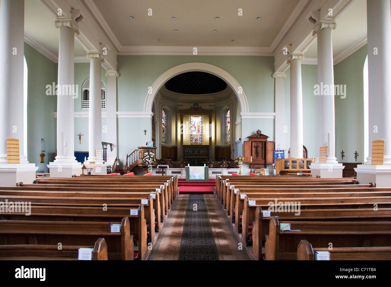 Church bridgnorth interior hi-res stock photography and images - Alamy