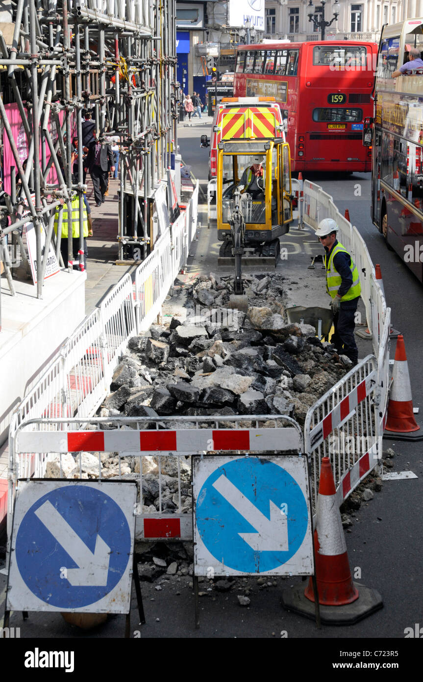 Traffic cones road signs lane hi-res stock photography and images - Alamy