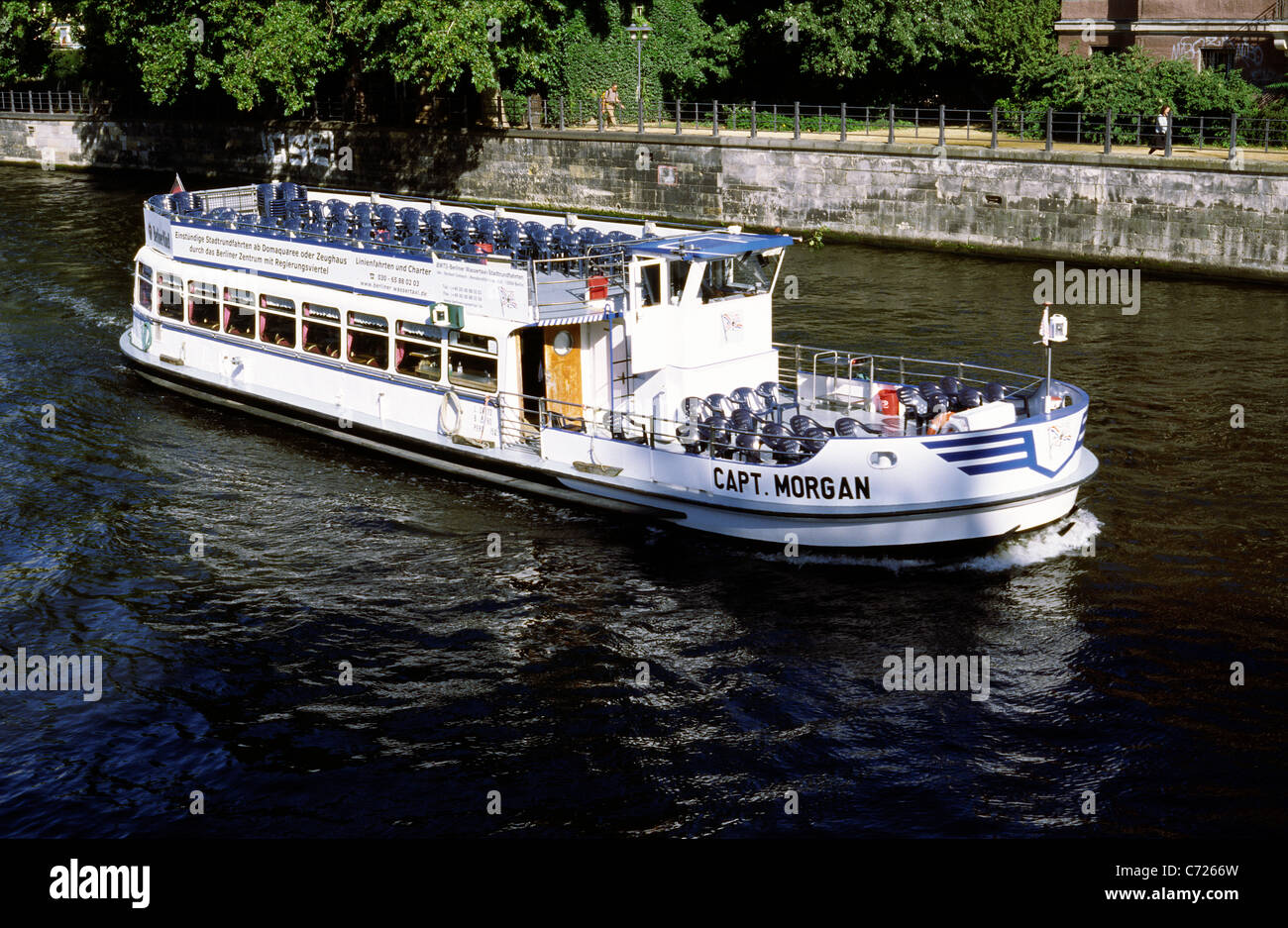 Riverboat Captain High Resolution Stock Photography and Images - Alamy