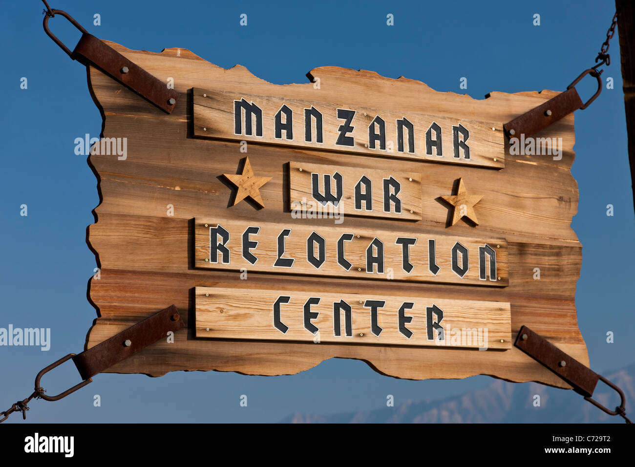 Sign at the entrance to Manzanar War Relocation Center, Independence, California, USA. JMH5302 Stock Photo