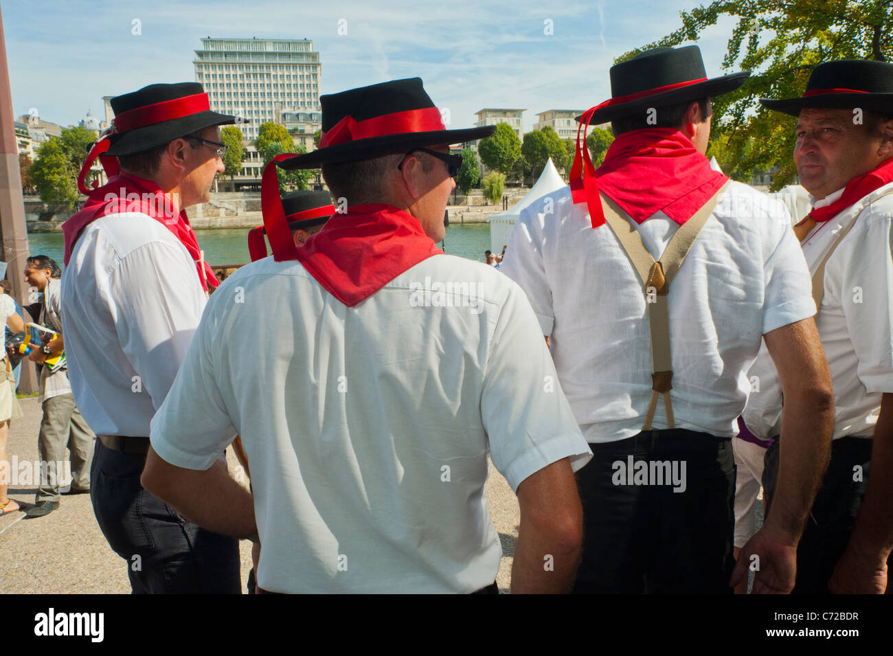 Men dressed traditional basque country costumes hats hi-res stock  photography and images - Alamy