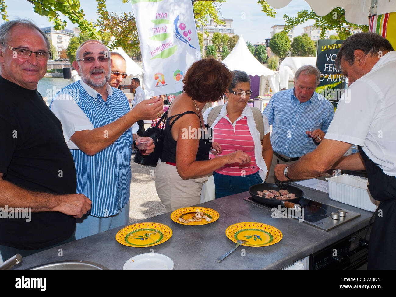 Paris, France, people enjoying French Food Festival, "St. Pourcinois