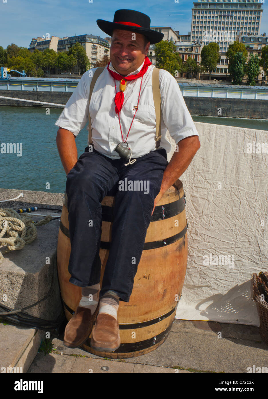 French men dressed traditional hi-res stock photography and images - Alamy