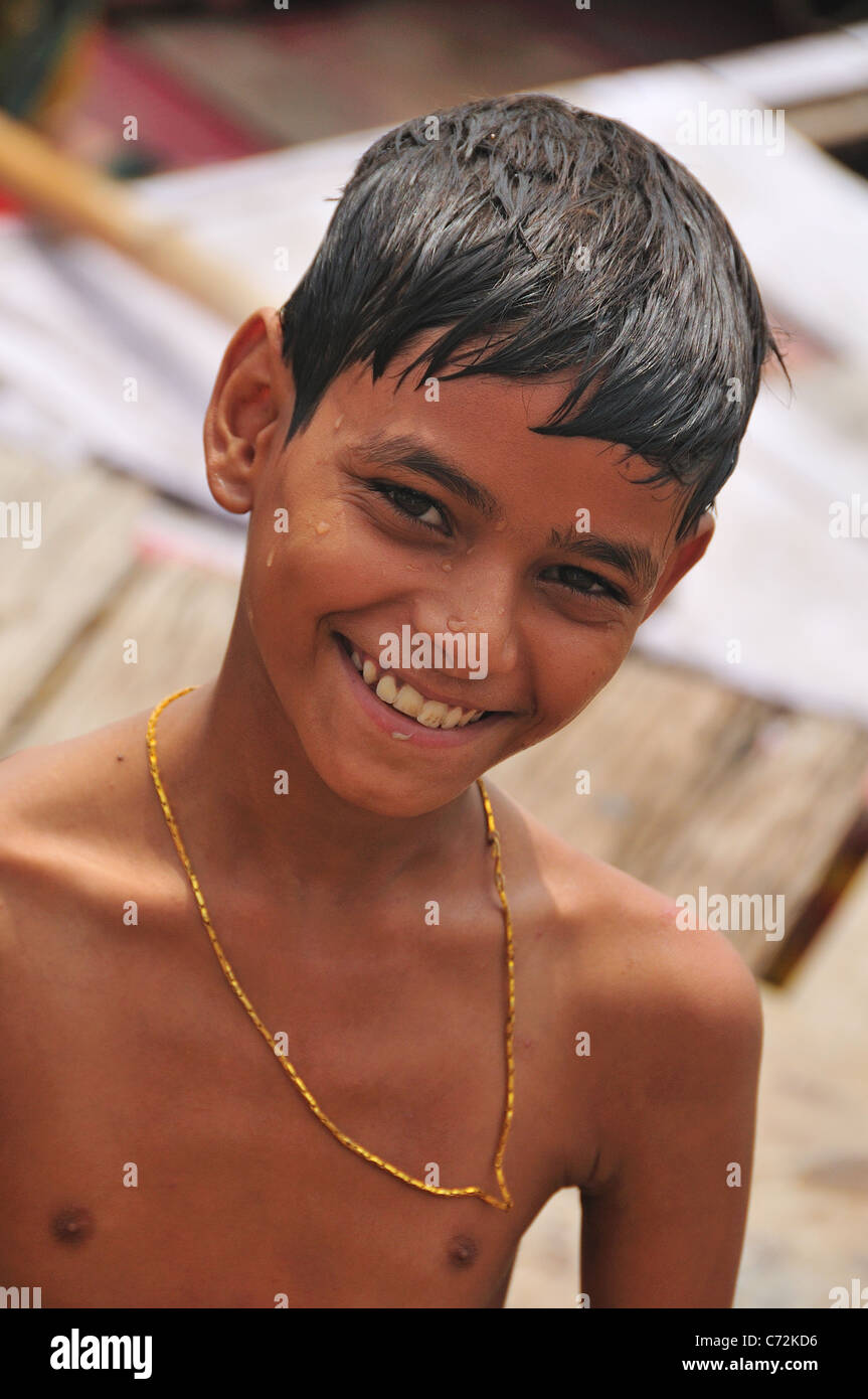 Varanasi ghat varanasi boy hires stock photography and images Alamy