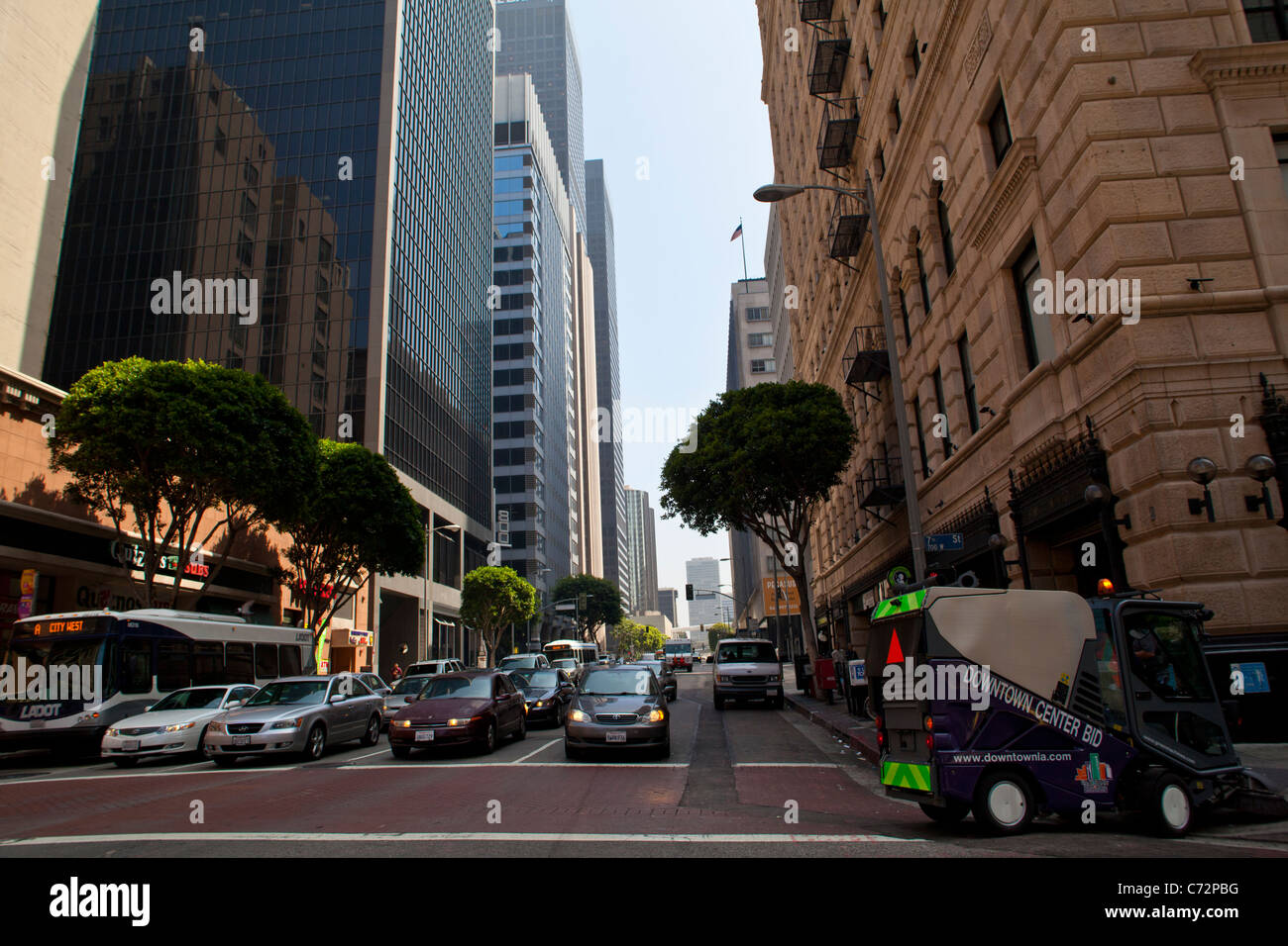 Scenes from downtown Los Angeles around the Jewelry district including