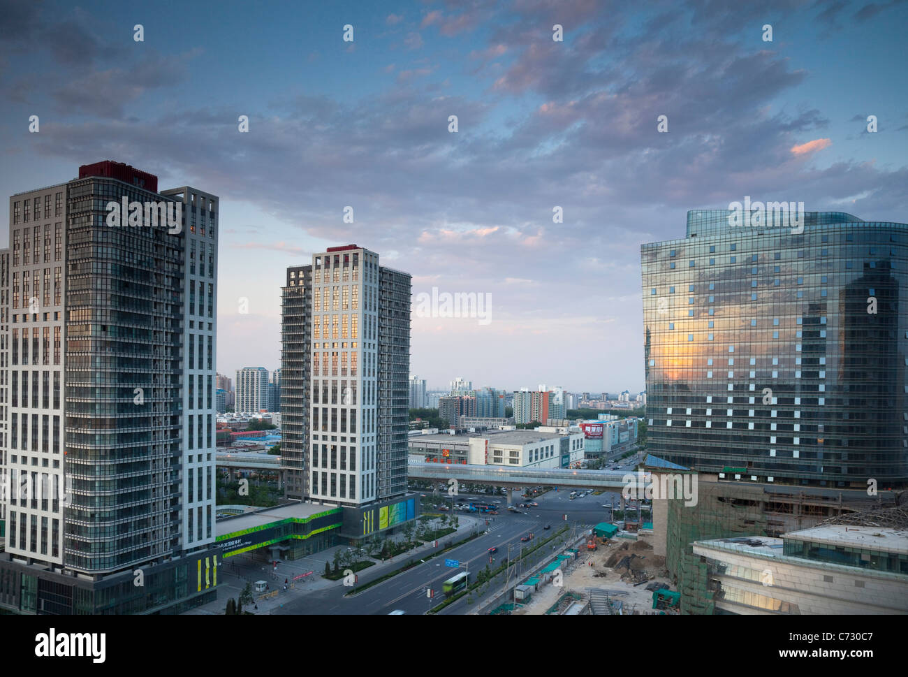 Urban landscape horizontal hi-res stock photography and images - Alamy