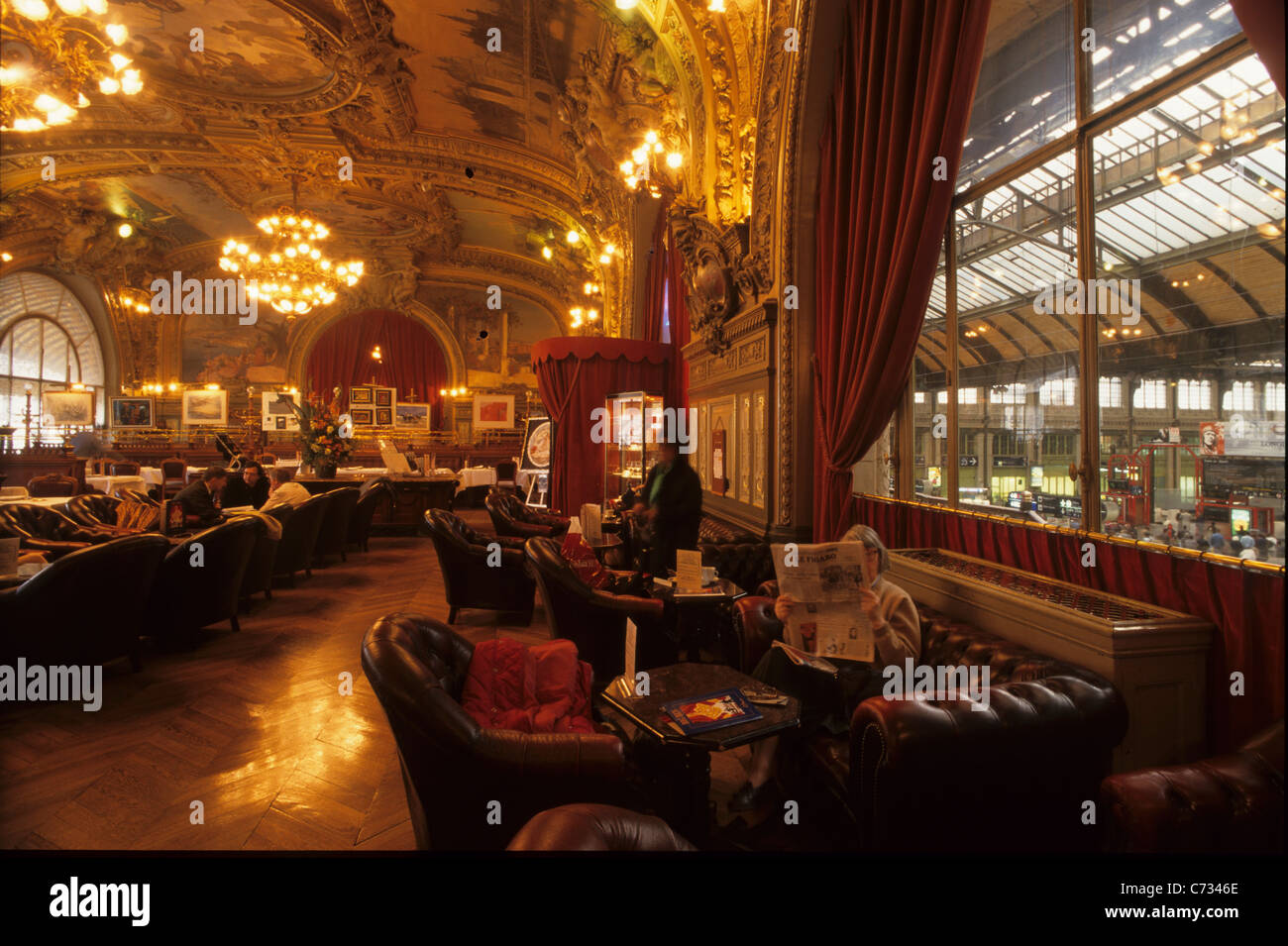 People at the restaurant Le Train Bleu at train station Gare de Lyon