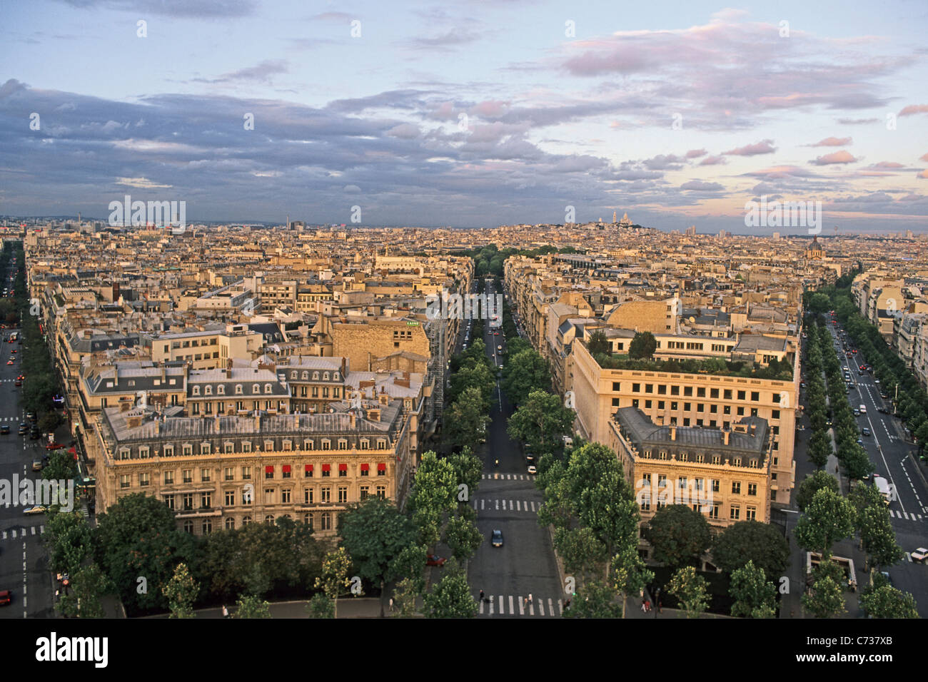 From arc de triomphe hi-res stock photography and images - Alamy