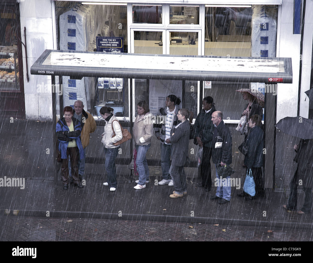 List 30+ Stock Images waiting on the bus in the rain Latest List 30+ Stock Images waiting on the bus in the rain Latest