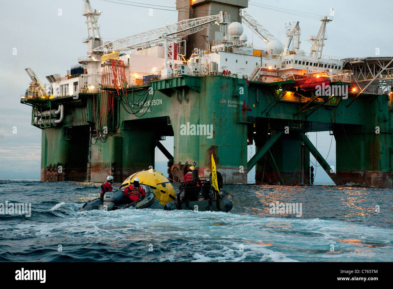 direct action against the exploratory drill rig LEIV EIRIKSSON by Greenpeace off the coast of Greenland - occupation of Drill P Stock Photo