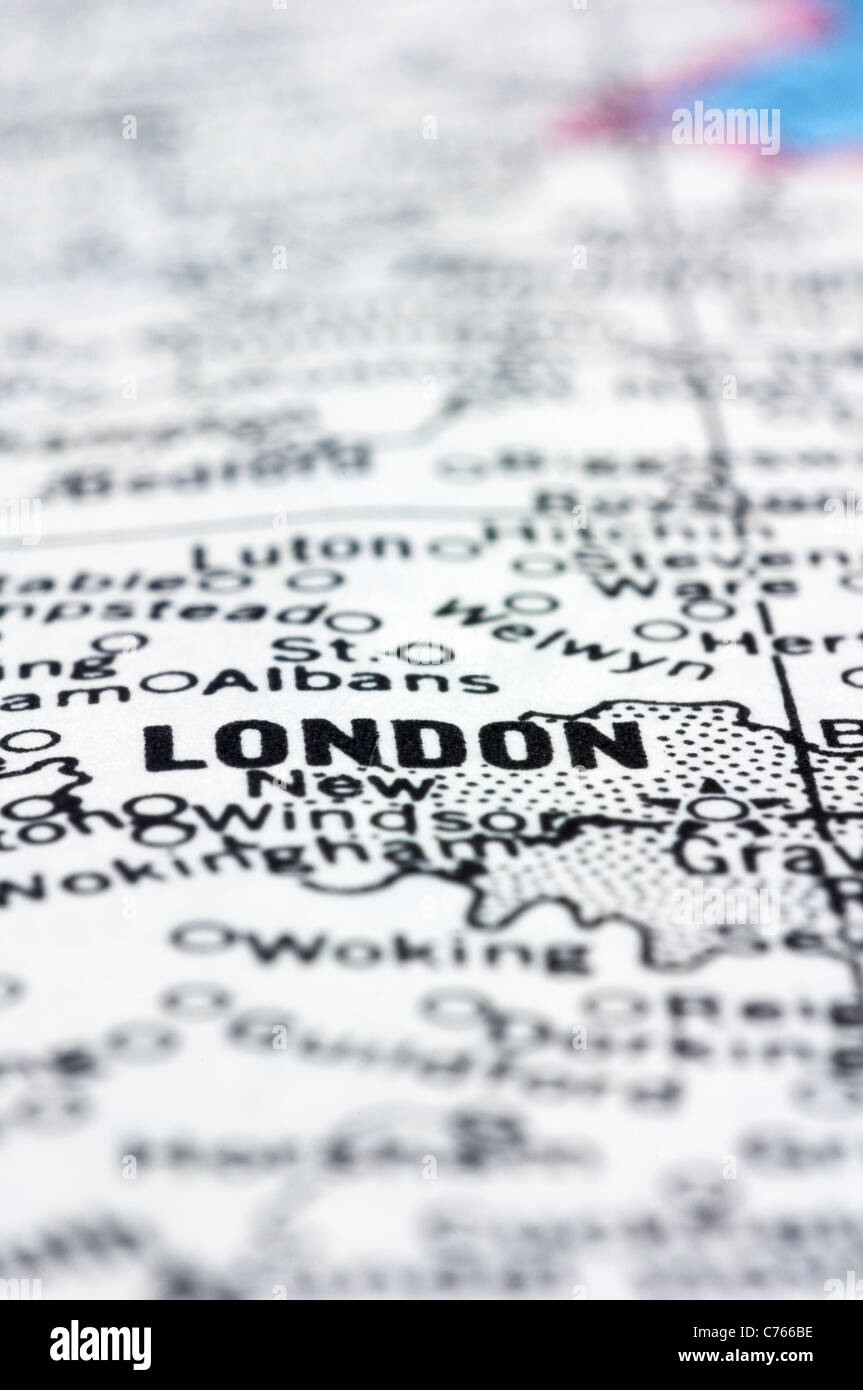 London on map hi-res stock photography and images - Alamy