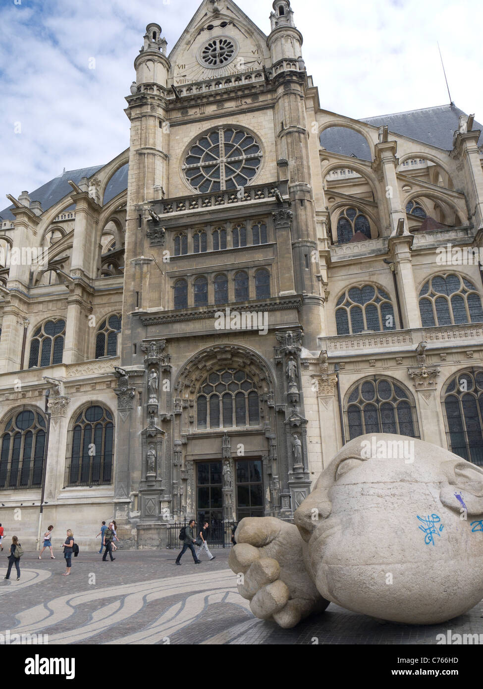 Sculpture l'Ecoute by Henri de Miller, outside St. Eustache Church, by Les Halles, Paris, France Stock Photo