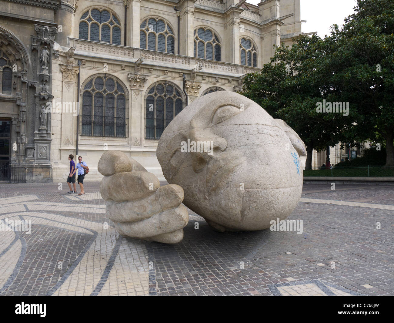 Sculpture l'Ecoute by Henri de Miller, outside St. Eustache Church, by Les Halles, Paris, France Stock Photo