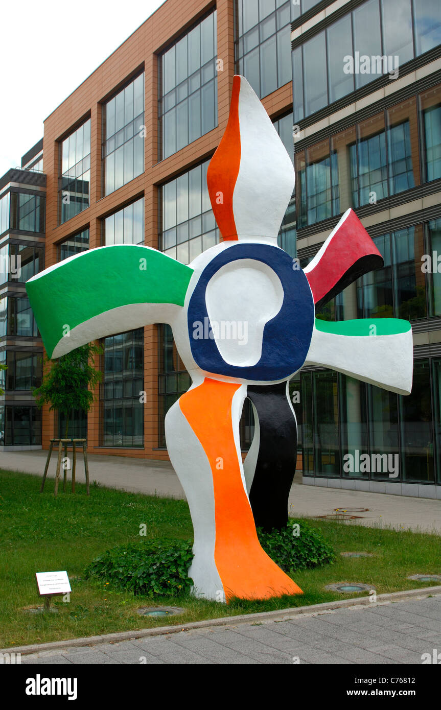 Sculpture La grande fleur qui marche, Financial District, Kirchberg-Plateau, Luxemburg Stock Photo