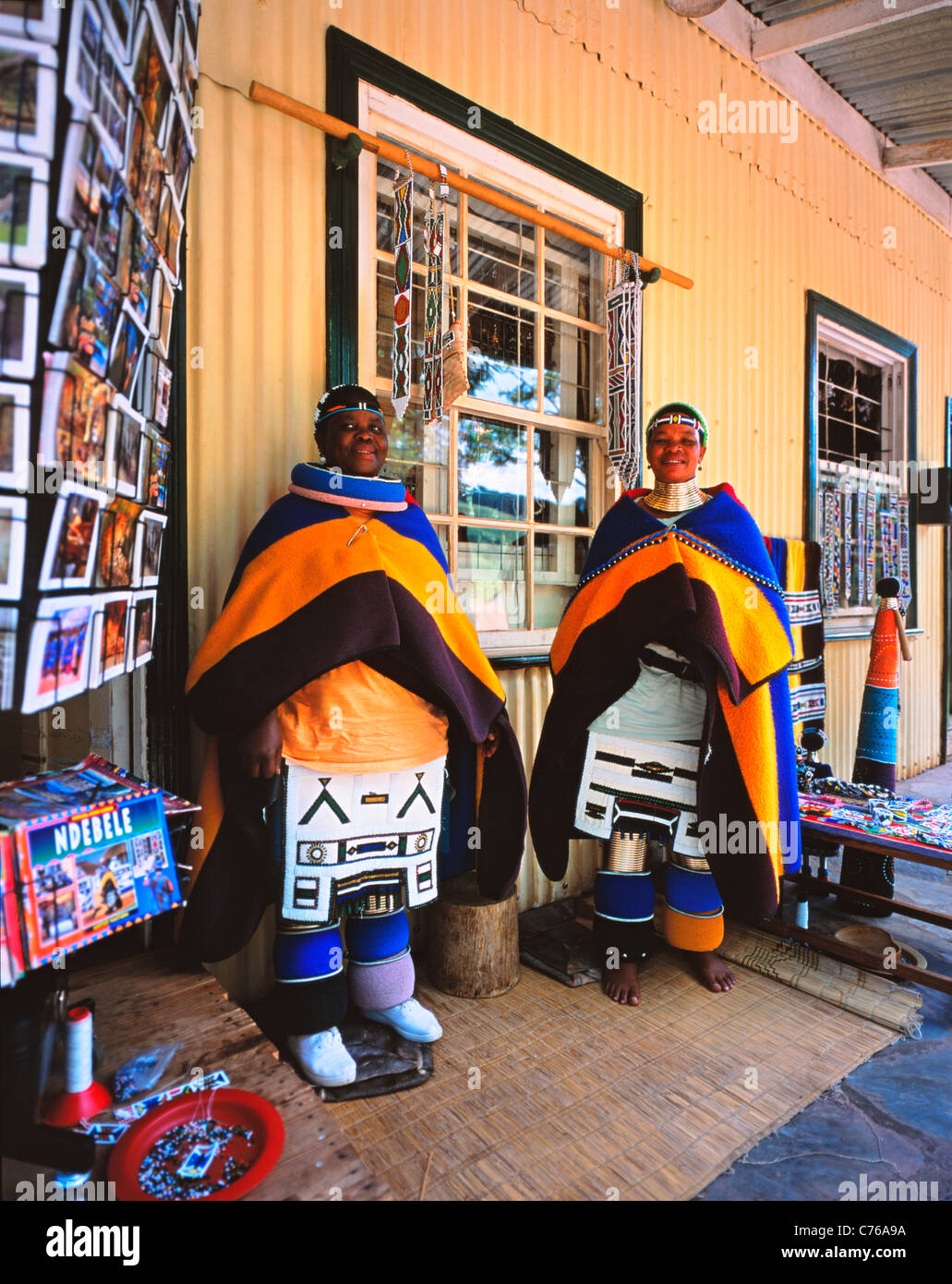 Ndebele traditional hi res stock photography and images Page 3