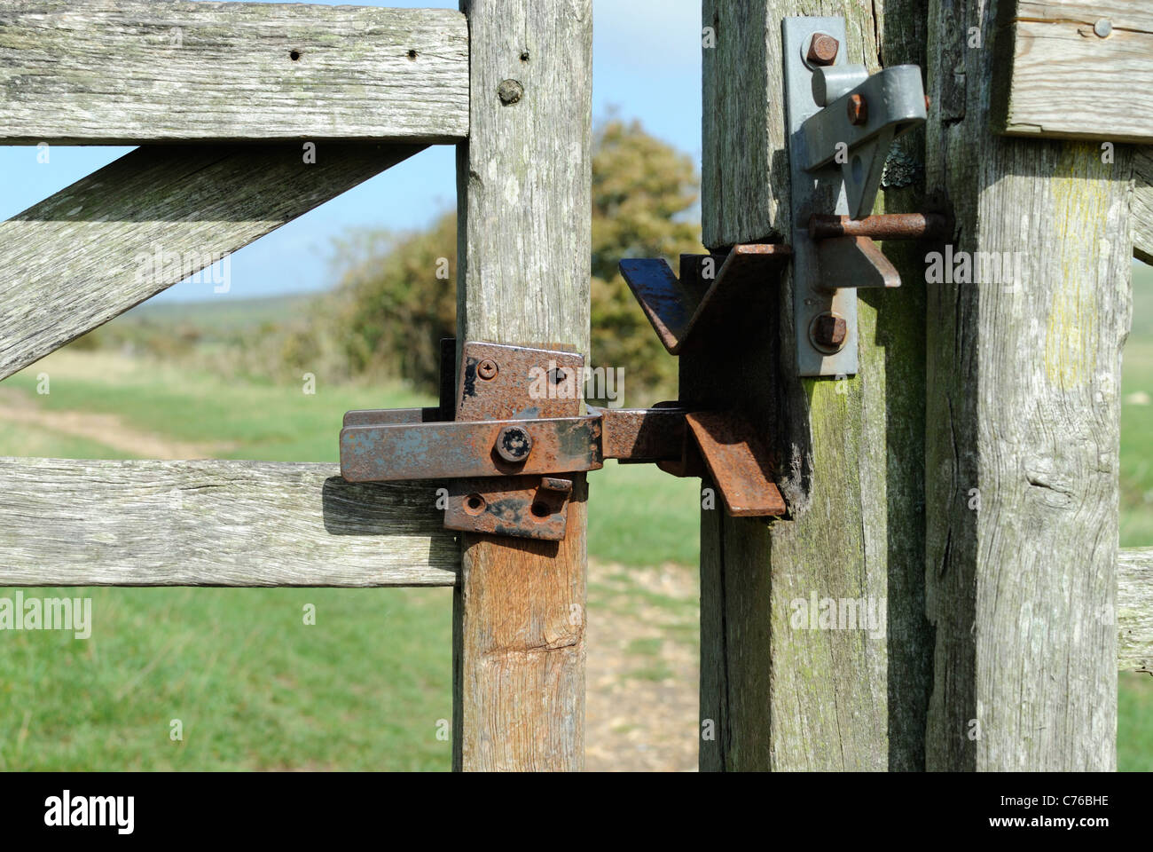 Latches hi-res stock photography and images - Alamy