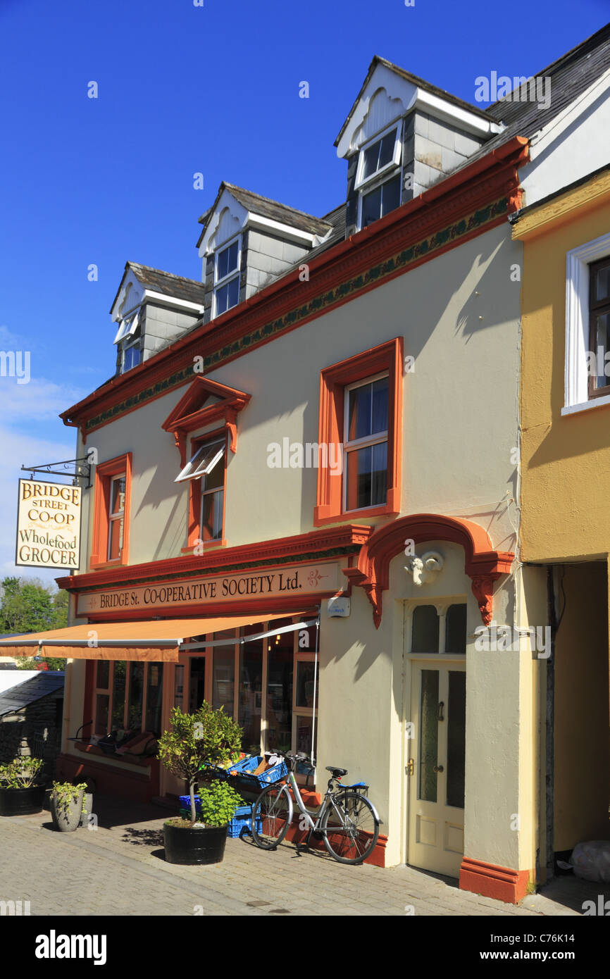 A traditional Irish shop front in the town of Kenmare, Co Kerry, Rep of Ireland. Stock Photo