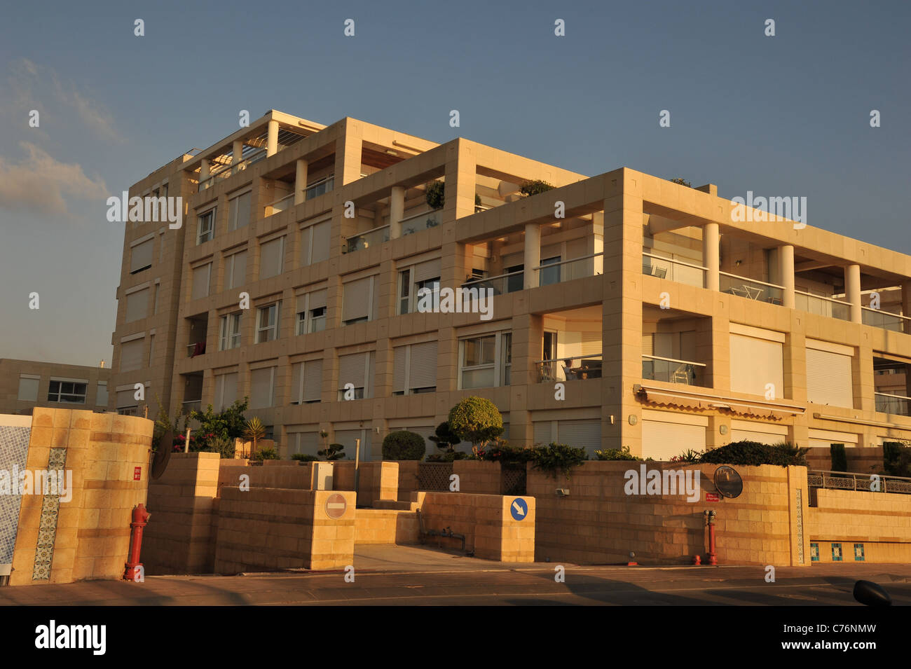 building with blue sky Stock Photo - Alamy