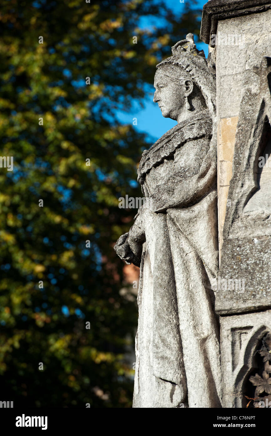 Queen Victoria statue on Banbury cross, Oxfordshire, England Stock Photo