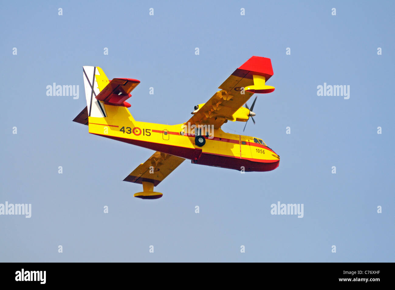 Bombardier/Canadair CL415 fire bomber (number 10564315), Cabopino Golf