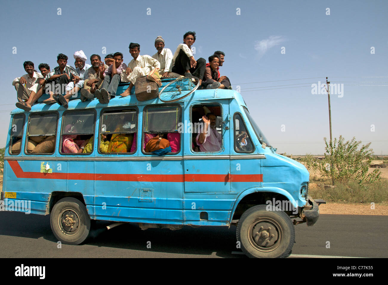 Overcrowded passenger bus Western Rajasthan India Stock Photo
