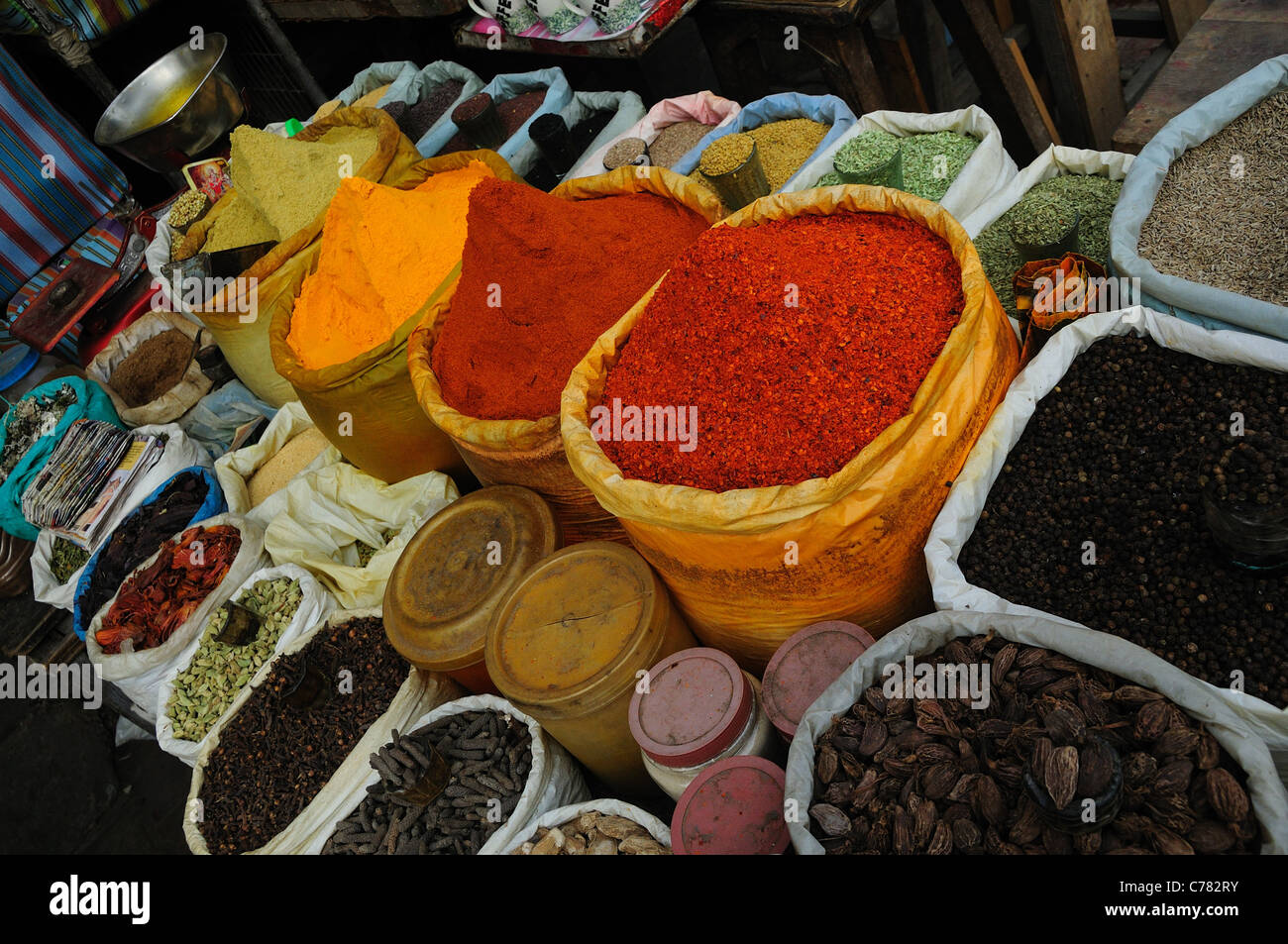 Asia indian india delhi new delhi capital city paharganj spice hi-res