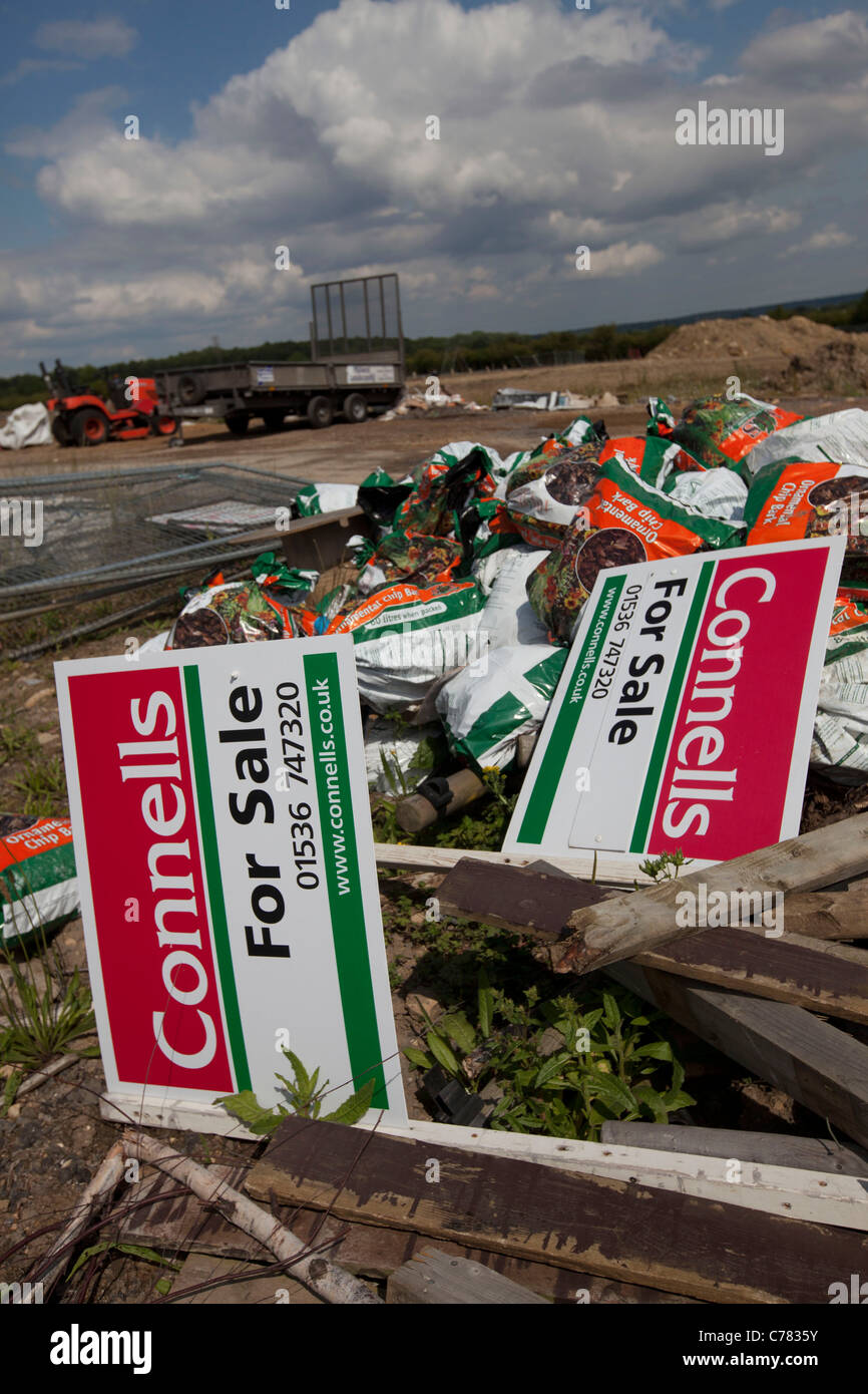 Oakley Vale estate corby for sale signs Stock Photo Alamy