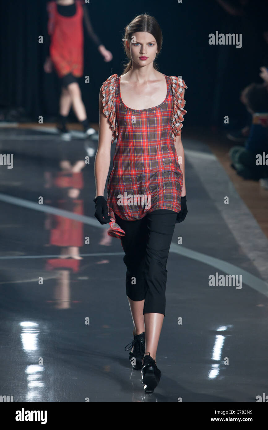Adidas Y3 by Yohji Yamamoto 2012 Spring Summer runway presentation at New  York fashion week Stock Photo - Alamy