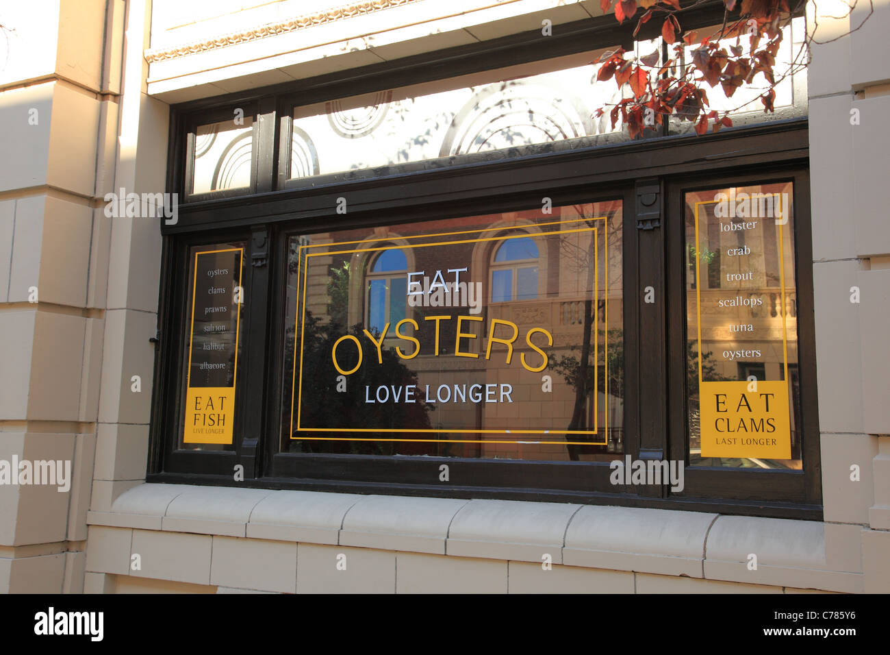 Live oysters hires stock photography and images Alamy
