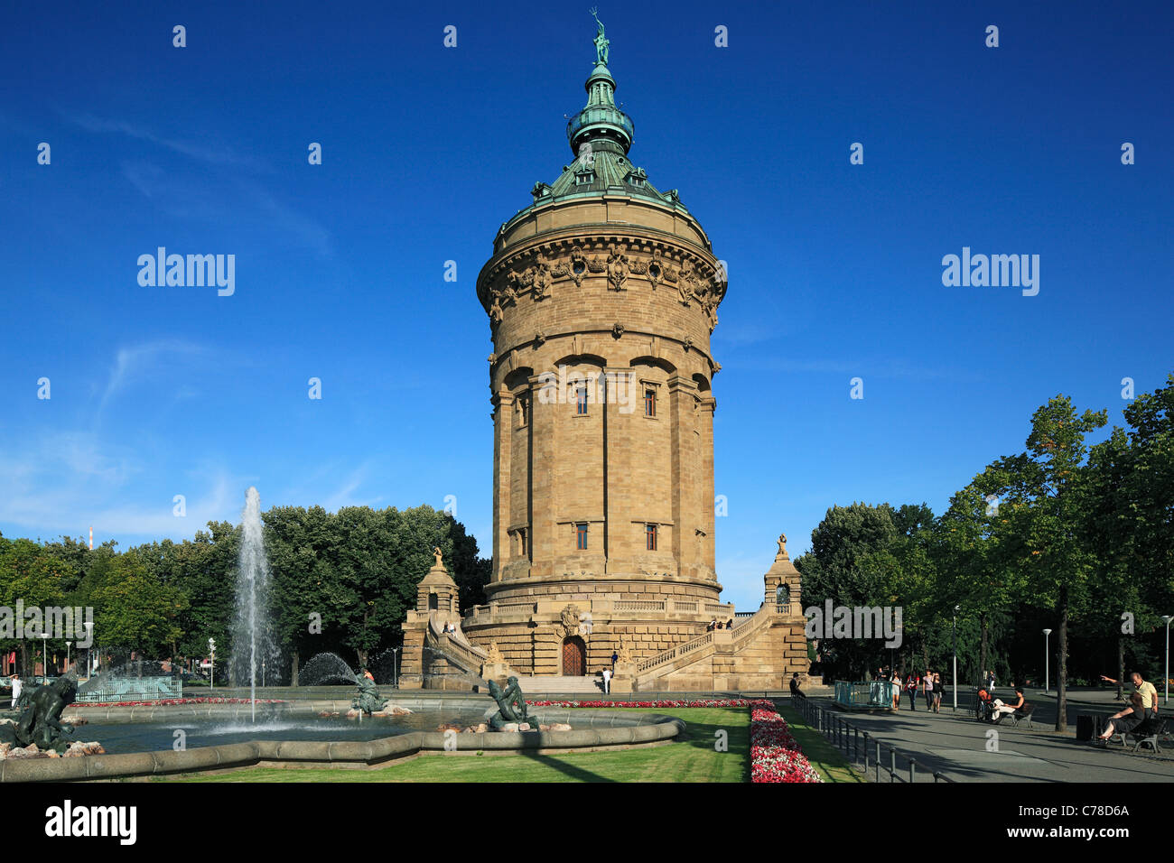 Rosengarten und Wasserturm in Mannheim, Rhein-Neckar-Gebiet, Baden-Wuerttemberg Stock Photo