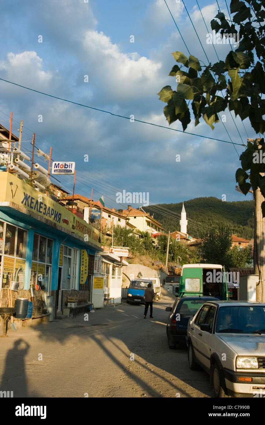 Mosque and Minaret, Gorno Dryanovo village, South-West Bulgaria ...
