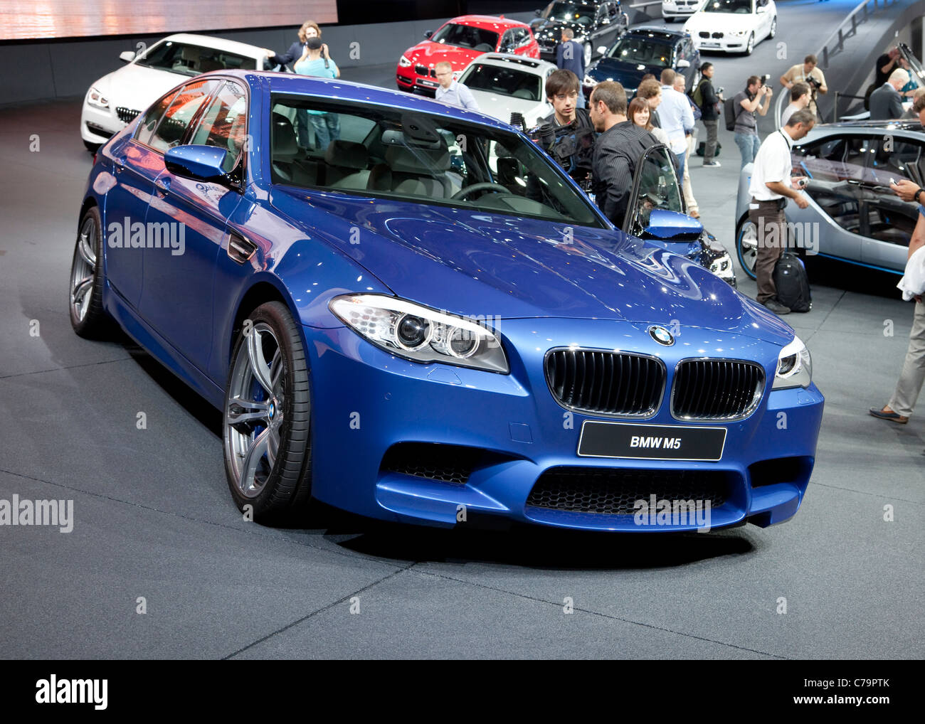 New BMW M5 On The IAA 2011 International Motor Show In Frankfurt Am new-bmw-m5-on-the-iaa-2011-international-motor-show-in-frankfurt-am