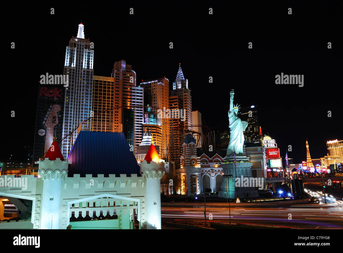 Las vegas strip street view hi-res stock photography and images - Alamy