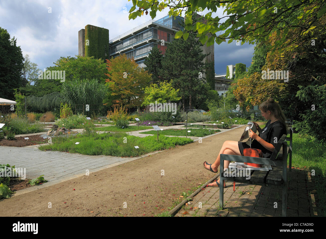 Botanischer Garten Und Theoretikum Mit Neurobiologie Der Stock