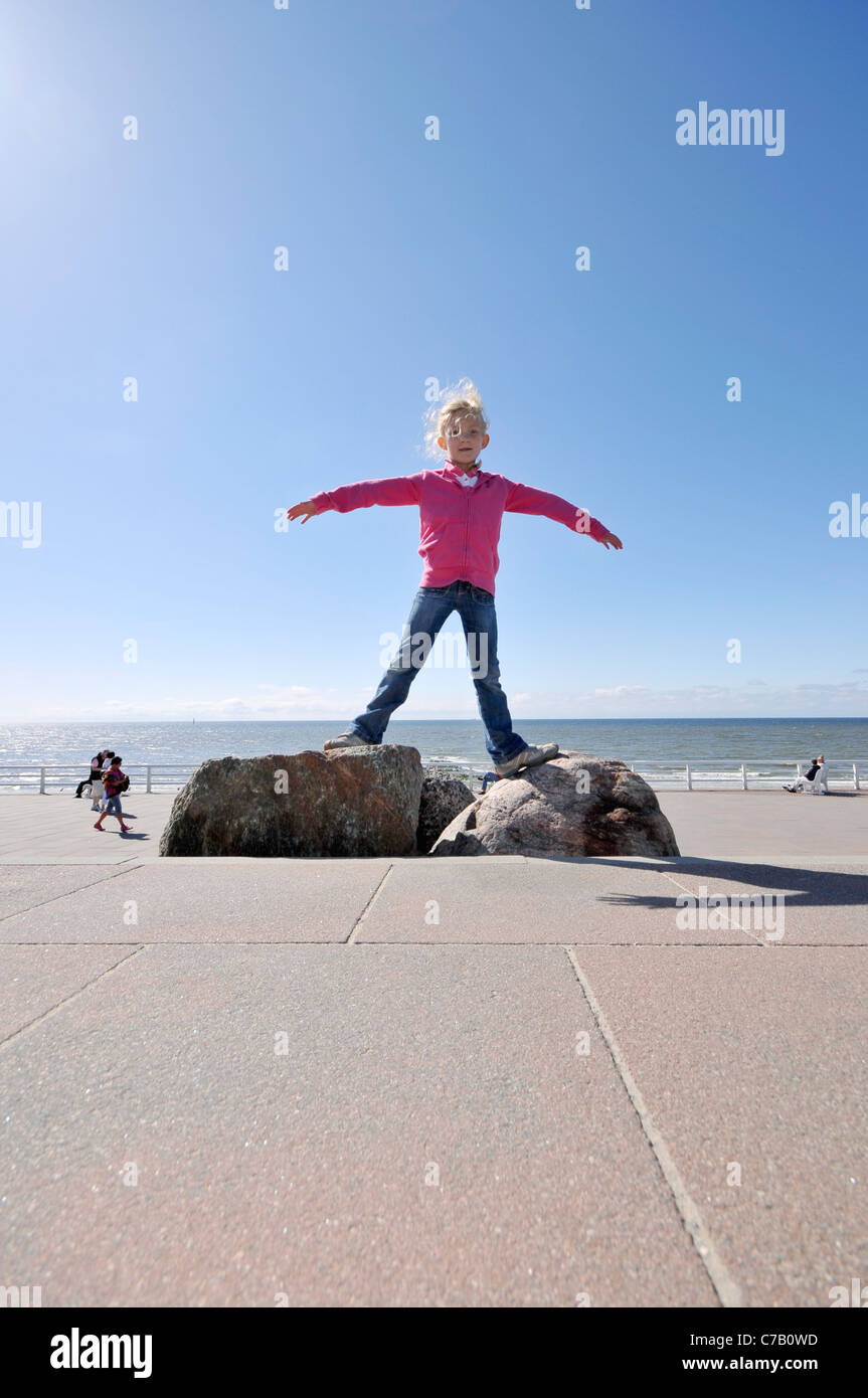 Eight Year Old Blonde Girl High Resolution Stock Photography and Images ...