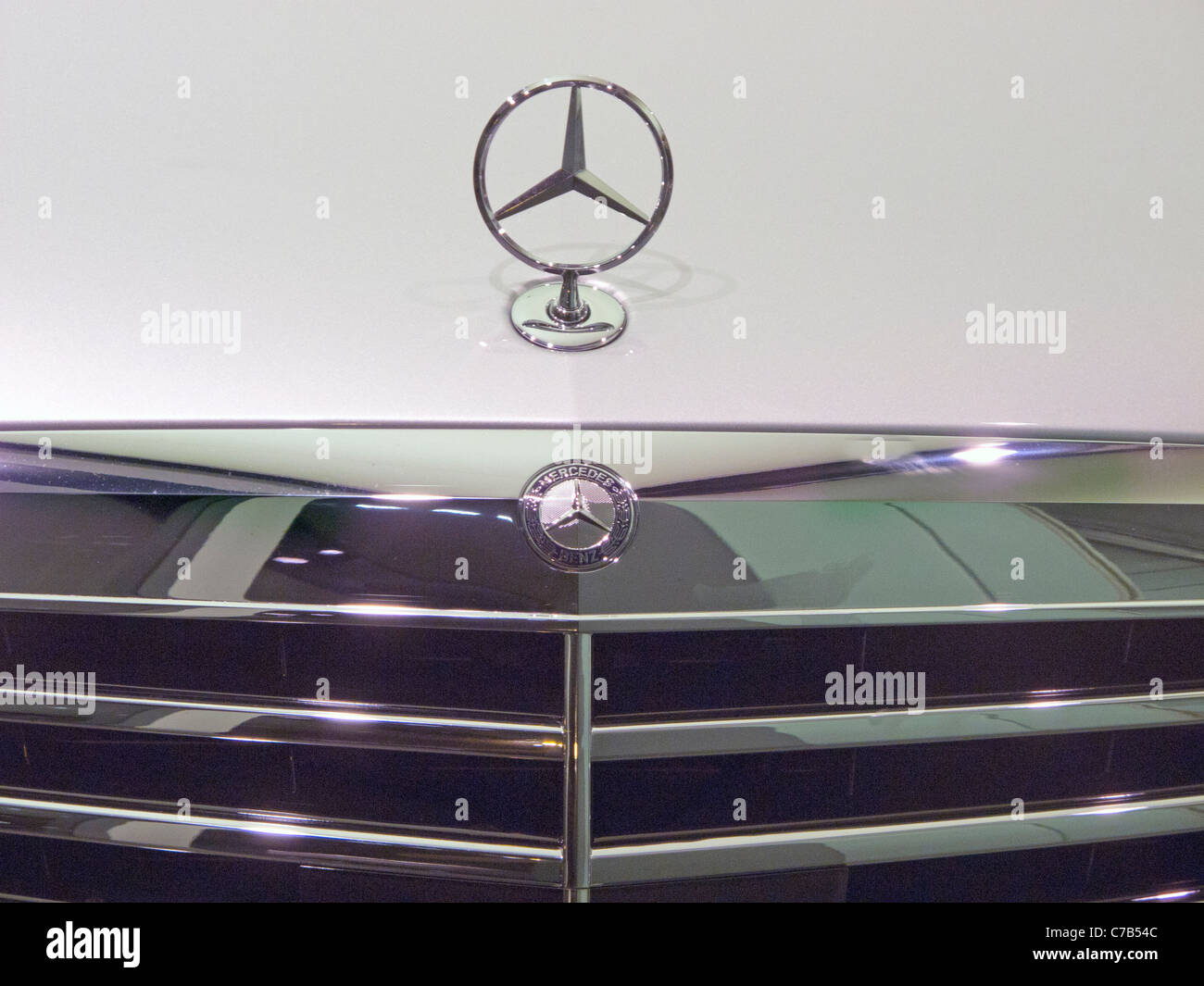 Mercedes Benz car hood ornament Stock Photo Alamy